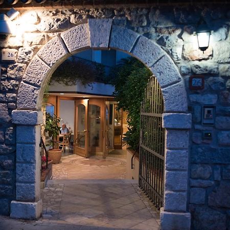 Hotel Venezia Malcesine Dış mekan fotoğraf