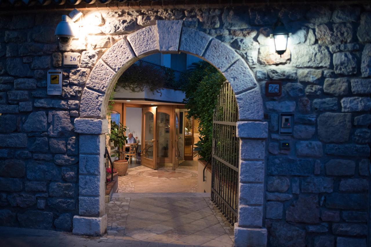 Hotel Venezia Malcesine Dış mekan fotoğraf
