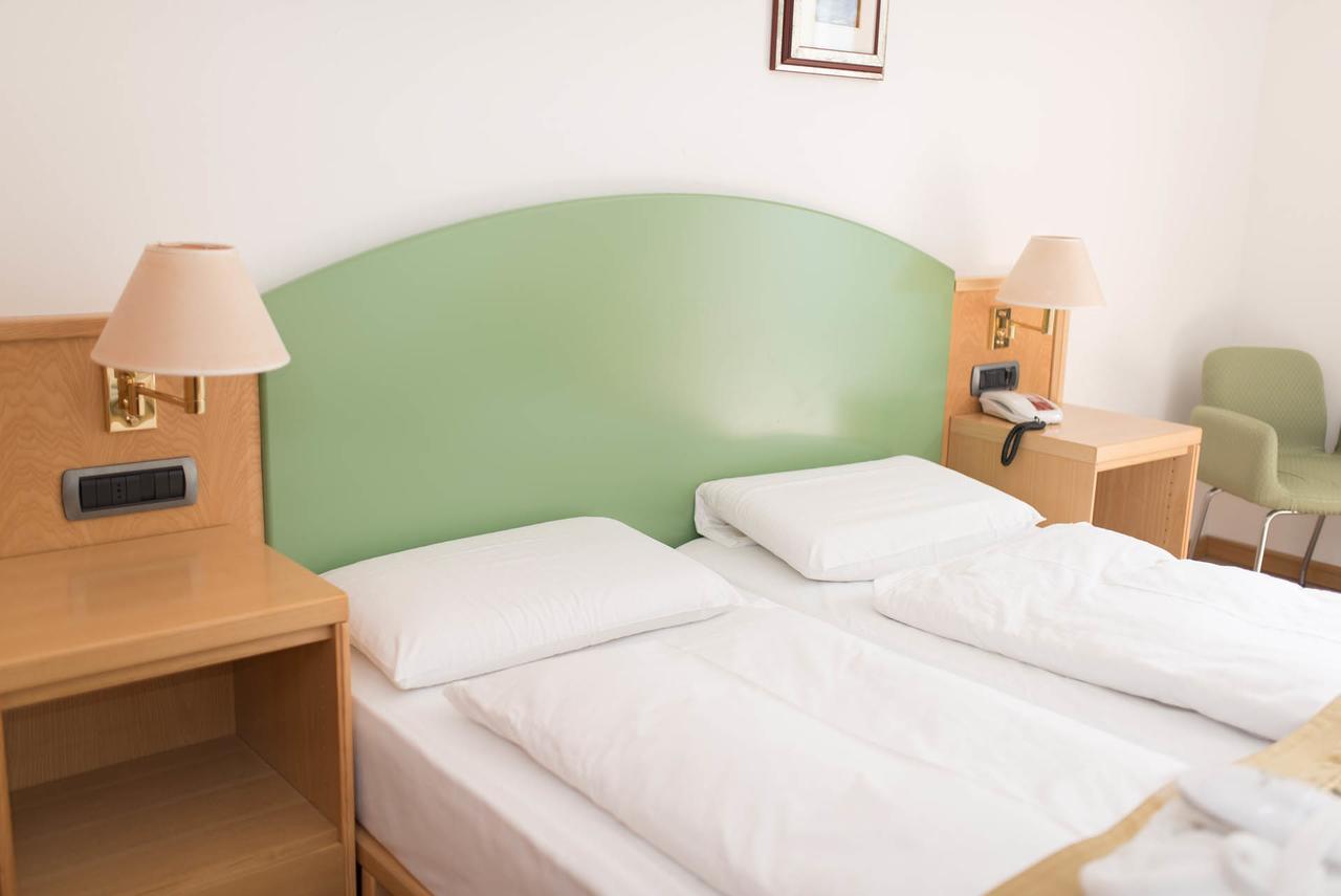 Hotel Venezia Malcesine Dış mekan fotoğraf