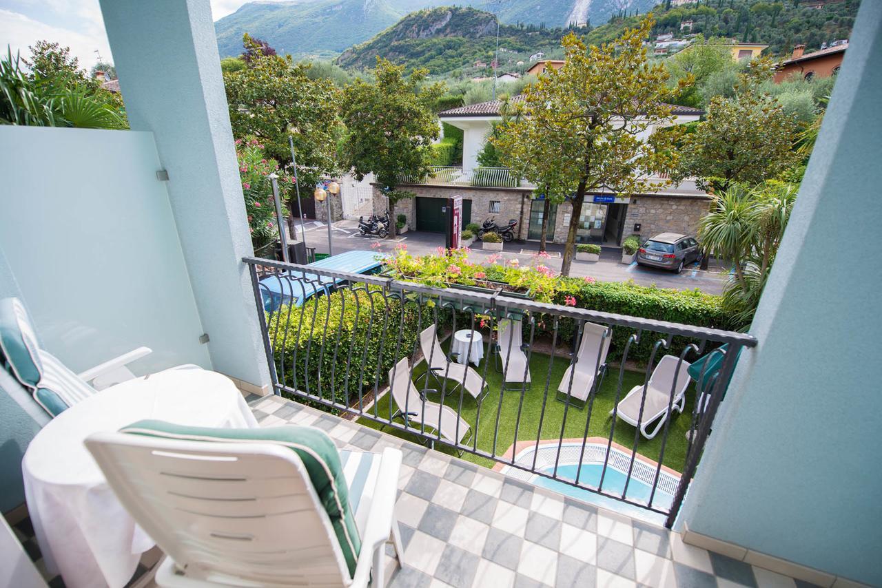 Hotel Venezia Malcesine Dış mekan fotoğraf